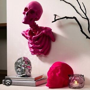 New Resin Pink Skeleton Wall Décor Halloween Wall Gothic Sculpture